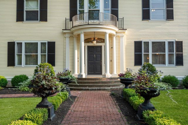 98 Silver Street, Dover, NH 03820