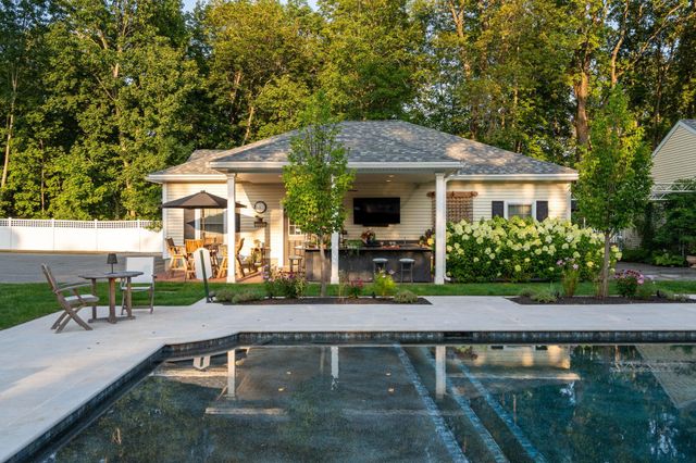 98 Silver Street, Dover, NH 03820