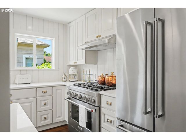 4845 Ne 10TH Ave, Portland, OR 97211