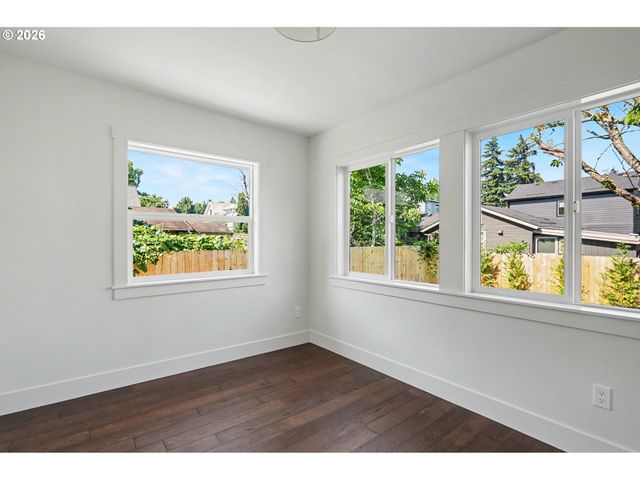4845 Ne 10TH Ave, Portland, OR 97211