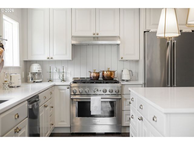 4845 Ne 10TH Ave, Portland, OR 97211