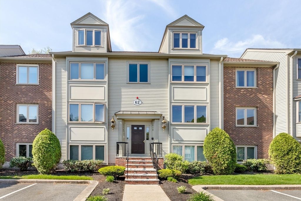 62 Maple Street J, Canton, MA 02021