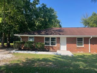 1811 Battleground Dr, Murfreesboro, TN 37129