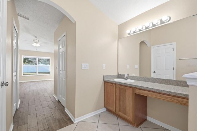 4 RED OAK PLACE, Palm Coast, FL 32164