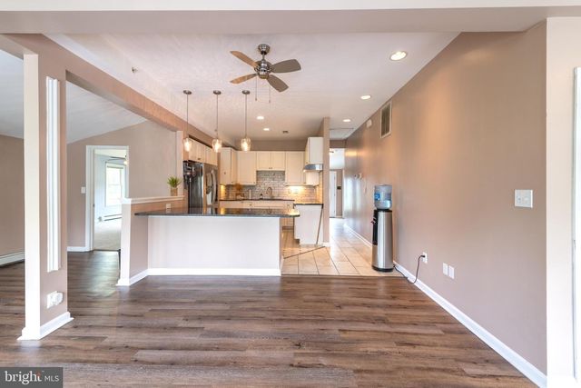 802 WALNUT AVE, North Beach, MD 20714