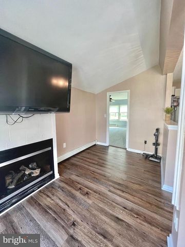 802 WALNUT AVE, North Beach, MD 20714