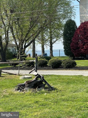 802 WALNUT AVE, North Beach, MD 20714