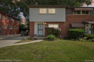 24260 Coolidge Highway, Oak Park, MI 48237