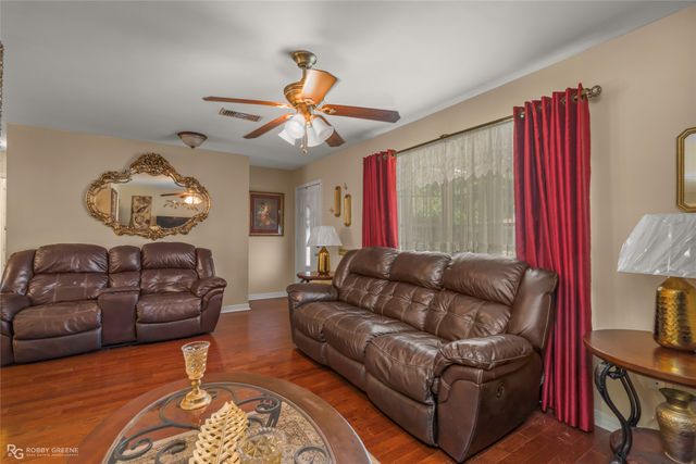 246 Brookbriar Drive, Shreveport, LA 71107