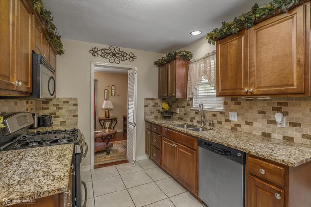 246 Brookbriar Drive, Shreveport, LA 71107