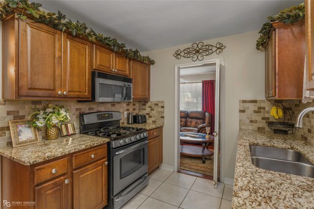 246 Brookbriar Drive, Shreveport, LA 71107