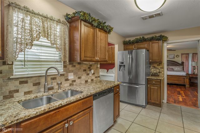 246 Brookbriar Drive, Shreveport, LA 71107