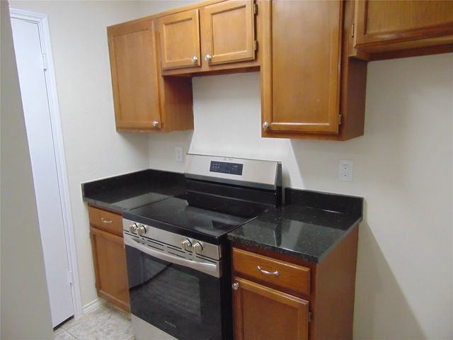 4912 Berridge Lane, Dallas, TX 75227