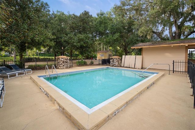 3302 CYPRESS LANDING DRIVE, Valrico, FL 33596