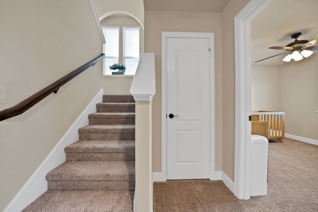 1040 Weeping Oak Drive, Burleson, TX 76028