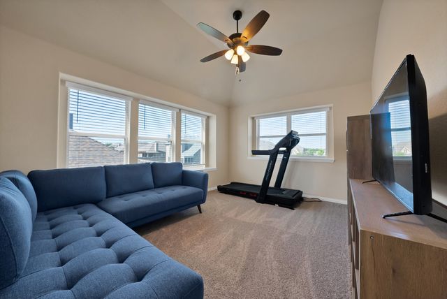 1040 Weeping Oak Drive, Burleson, TX 76028