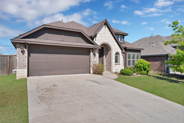 1040 Weeping Oak Drive, Burleson, TX 76028