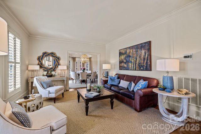 2727 Hampton Avenue, Charlotte, NC 28207