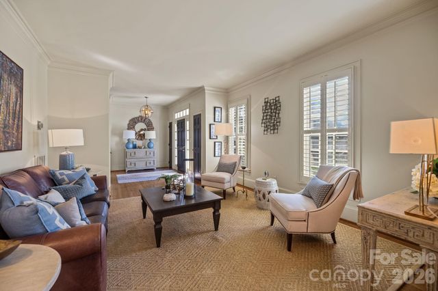 2727 Hampton Avenue, Charlotte, NC 28207