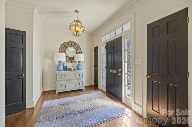 2727 Hampton Avenue, Charlotte, NC 28207