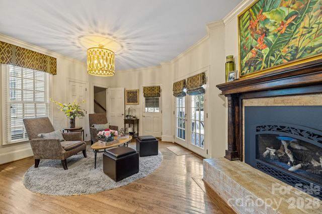 2727 Hampton Avenue, Charlotte, NC 28207