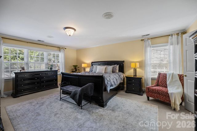 2727 Hampton Avenue, Charlotte, NC 28207