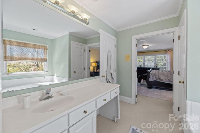 2727 Hampton Avenue, Charlotte, NC 28207