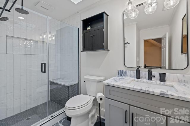 2727 Hampton Avenue, Charlotte, NC 28207