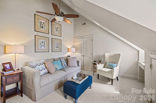 2727 Hampton Avenue, Charlotte, NC 28207