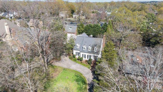 2727 Hampton Avenue, Charlotte, NC 28207