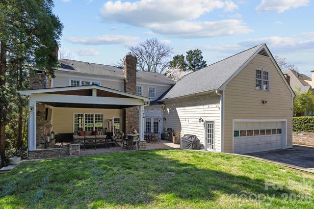 2727 Hampton Avenue, Charlotte, NC 28207