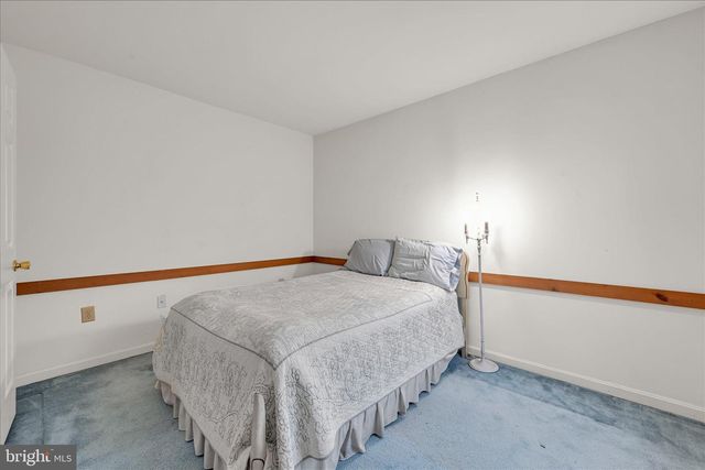 6106 SPRING KNOLL DR, Harrisburg, PA 17111