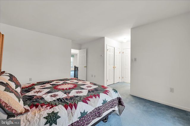 6106 SPRING KNOLL DR, Harrisburg, PA 17111