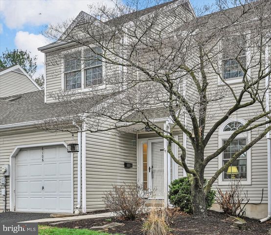 6106 SPRING KNOLL DR, Harrisburg, PA 17111