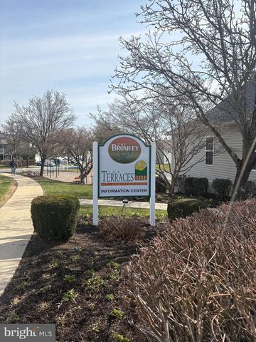 6106 SPRING KNOLL DR, Harrisburg, PA 17111