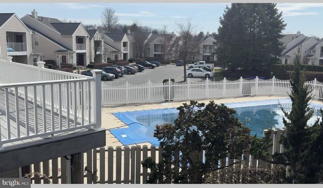 6106 SPRING KNOLL DR, Harrisburg, PA 17111