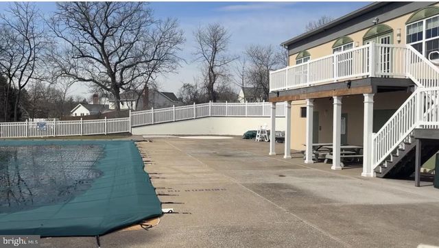 6106 SPRING KNOLL DR, Harrisburg, PA 17111