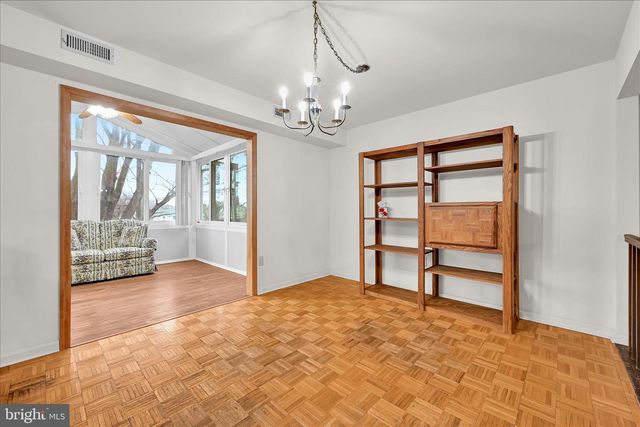 6106 SPRING KNOLL DR, Harrisburg, PA 17111