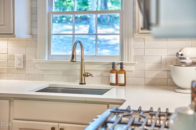 101 Bayoak Drive, Cary, NC 27513