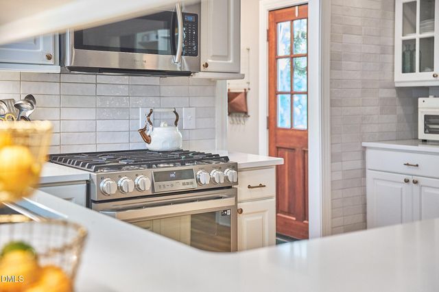 101 Bayoak Drive, Cary, NC 27513