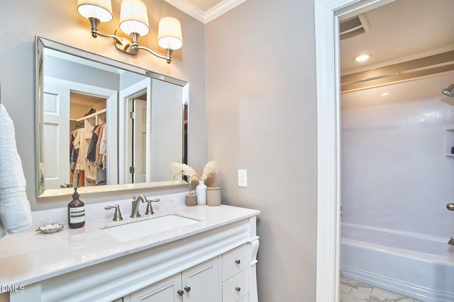 101 Bayoak Drive, Cary, NC 27513