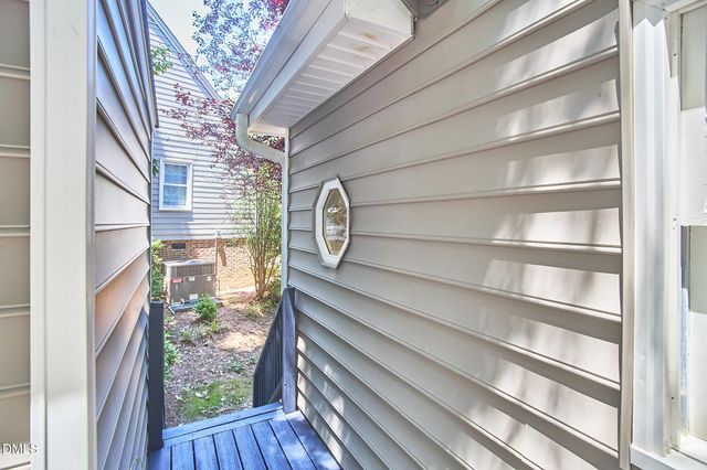 101 Bayoak Drive, Cary, NC 27513