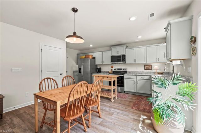 166 Carriage Cove Circle, Mocksville, NC 27028