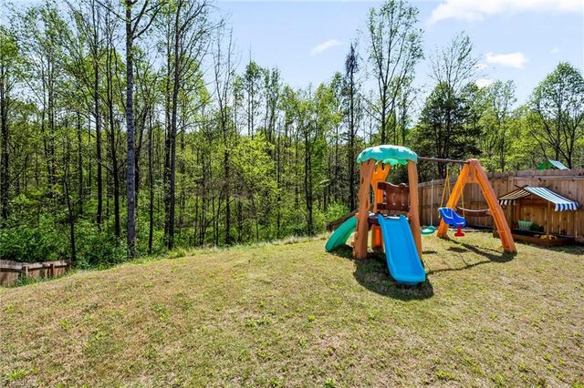 166 Carriage Cove Circle, Mocksville, NC 27028