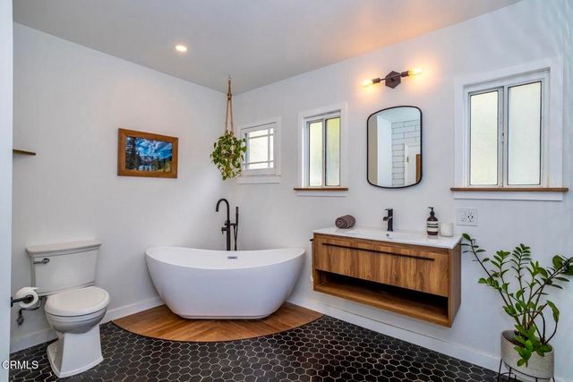 3928 Berenice Avenue, Los Angeles, CA 90031