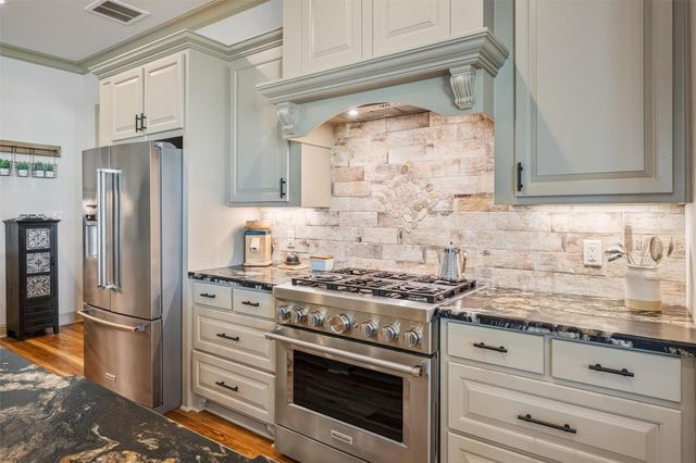 3721 Biscayne Beach Road, Crystal Beach, TX 77650