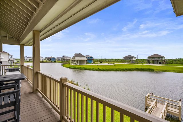 3721 Biscayne Beach Road, Crystal Beach, TX 77650