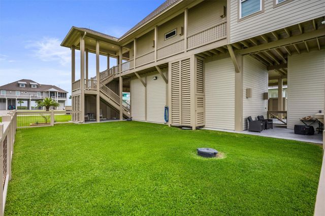 3721 Biscayne Beach Road, Crystal Beach, TX 77650