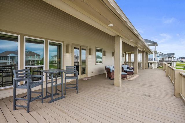 3721 Biscayne Beach Road, Crystal Beach, TX 77650