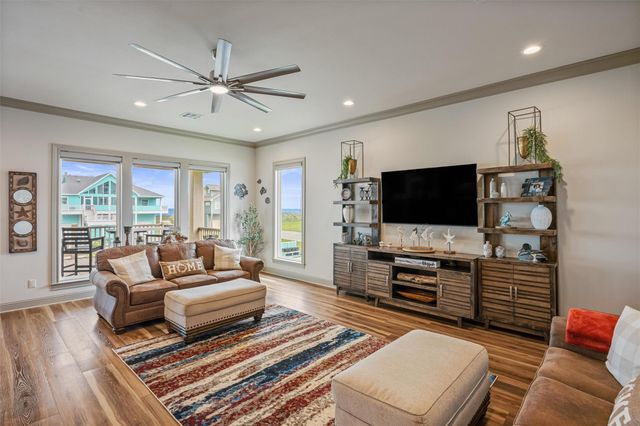 3721 Biscayne Beach Road, Crystal Beach, TX 77650